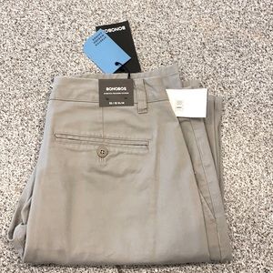 Bonobos 32/32 light grey chinos. New with tags.